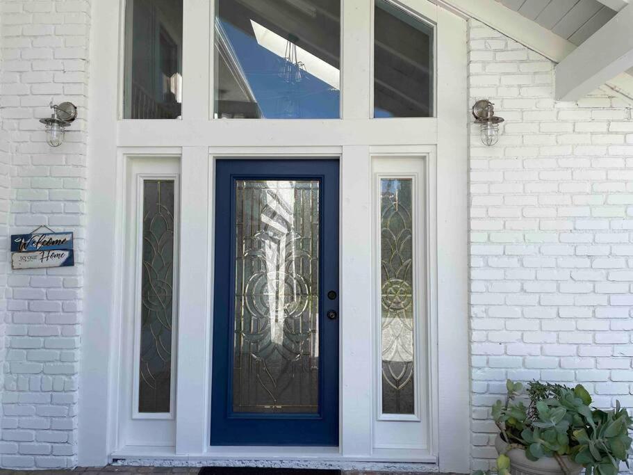 30 PCT OFF!! Limited Time! Malibu Ocean View Villa with Hot Tub, Mins to Beach Hiking Trails, Coastal Lifestyle - Property Image 27