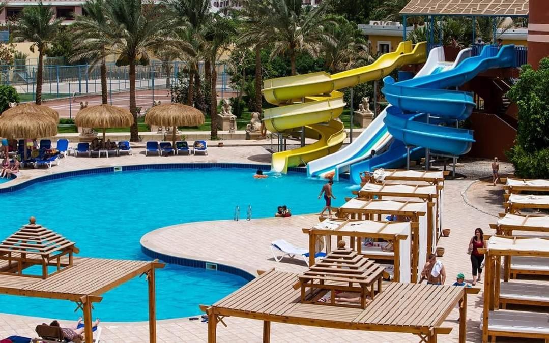 Mirage Apartments & Aqua Park view 5