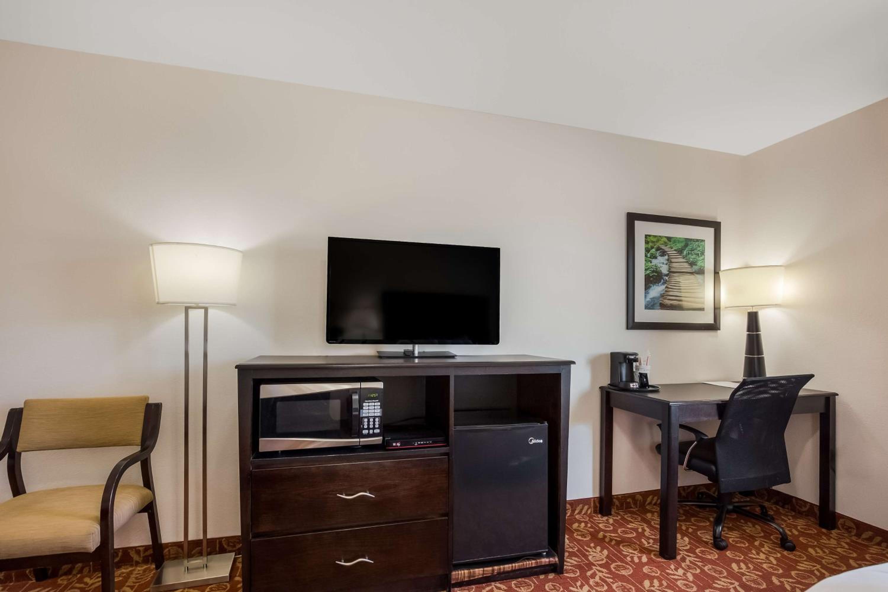 SureStay Hotel by Best Western Whittington Rend Lake - Property Image 13