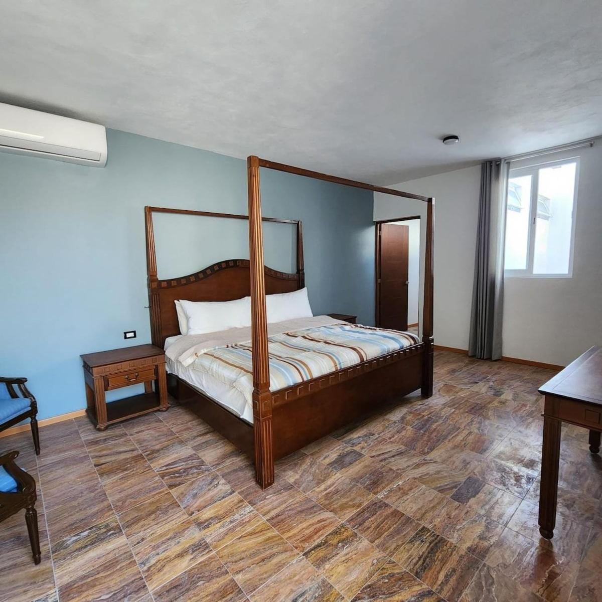 Amplia Habitacion Privada Centro - Property Image 5