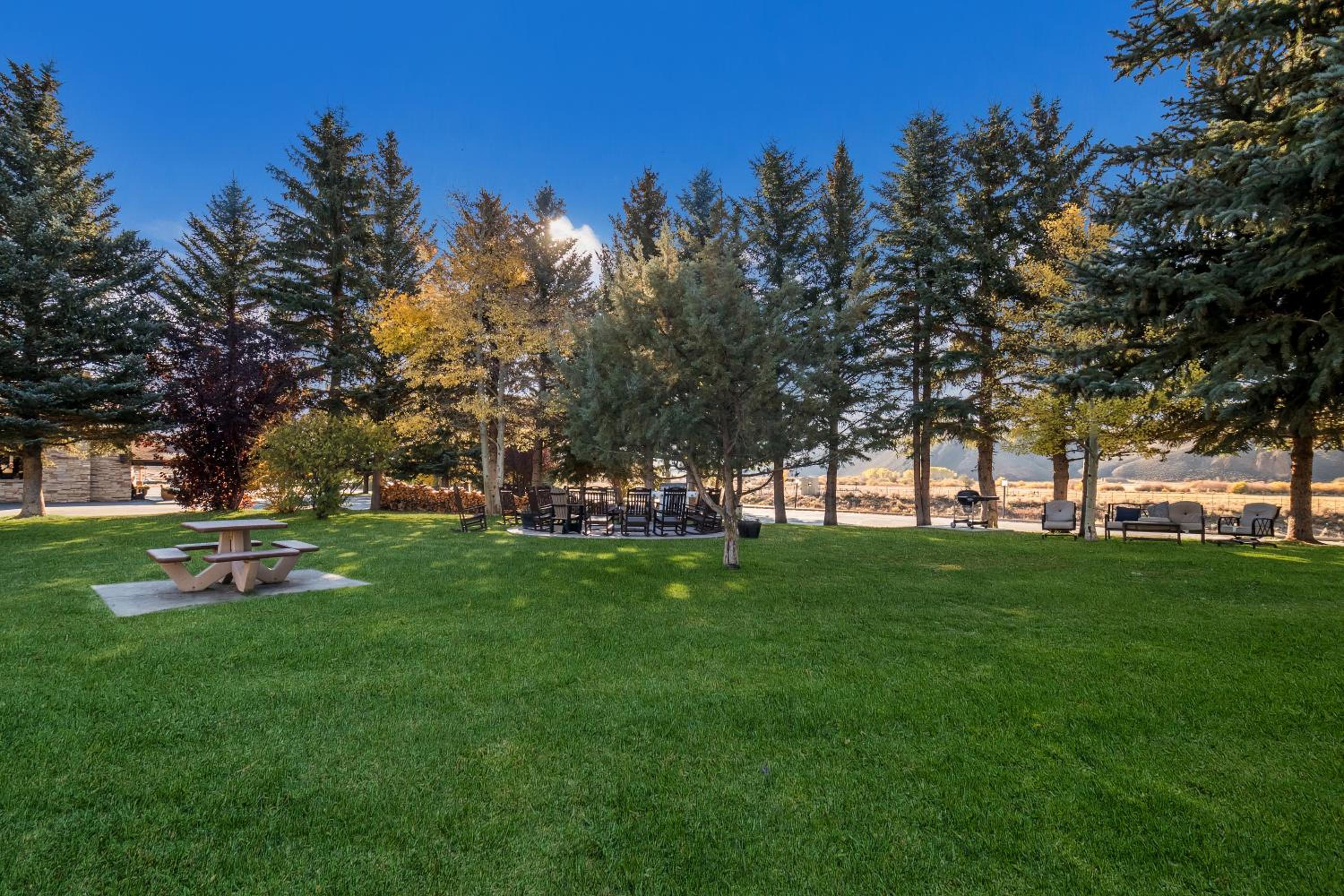 Gunnison Vacations - The Inn at Tomichi Village - Property Image 27