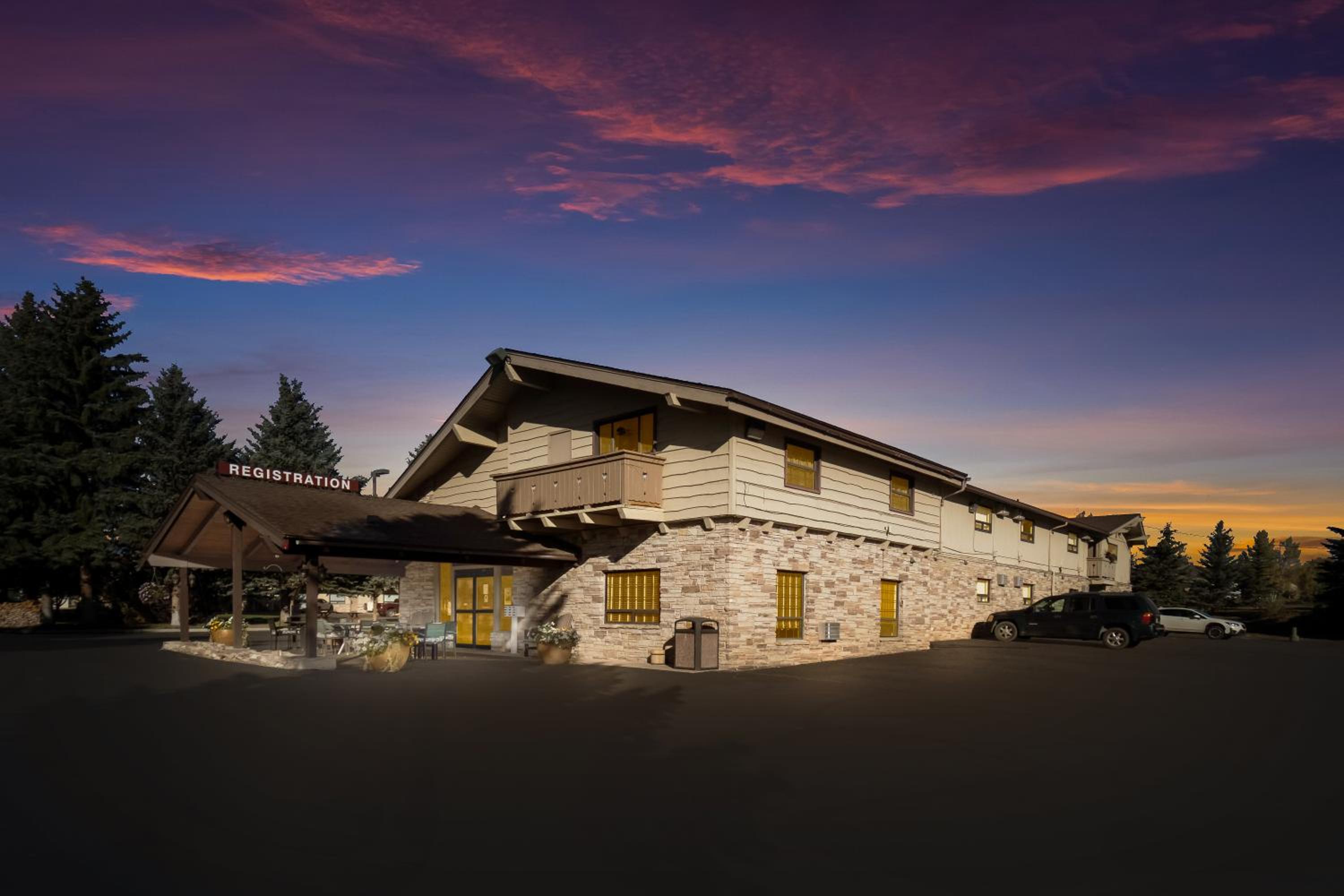 Gunnison Vacations - The Inn at Tomichi Village - Property Image 30