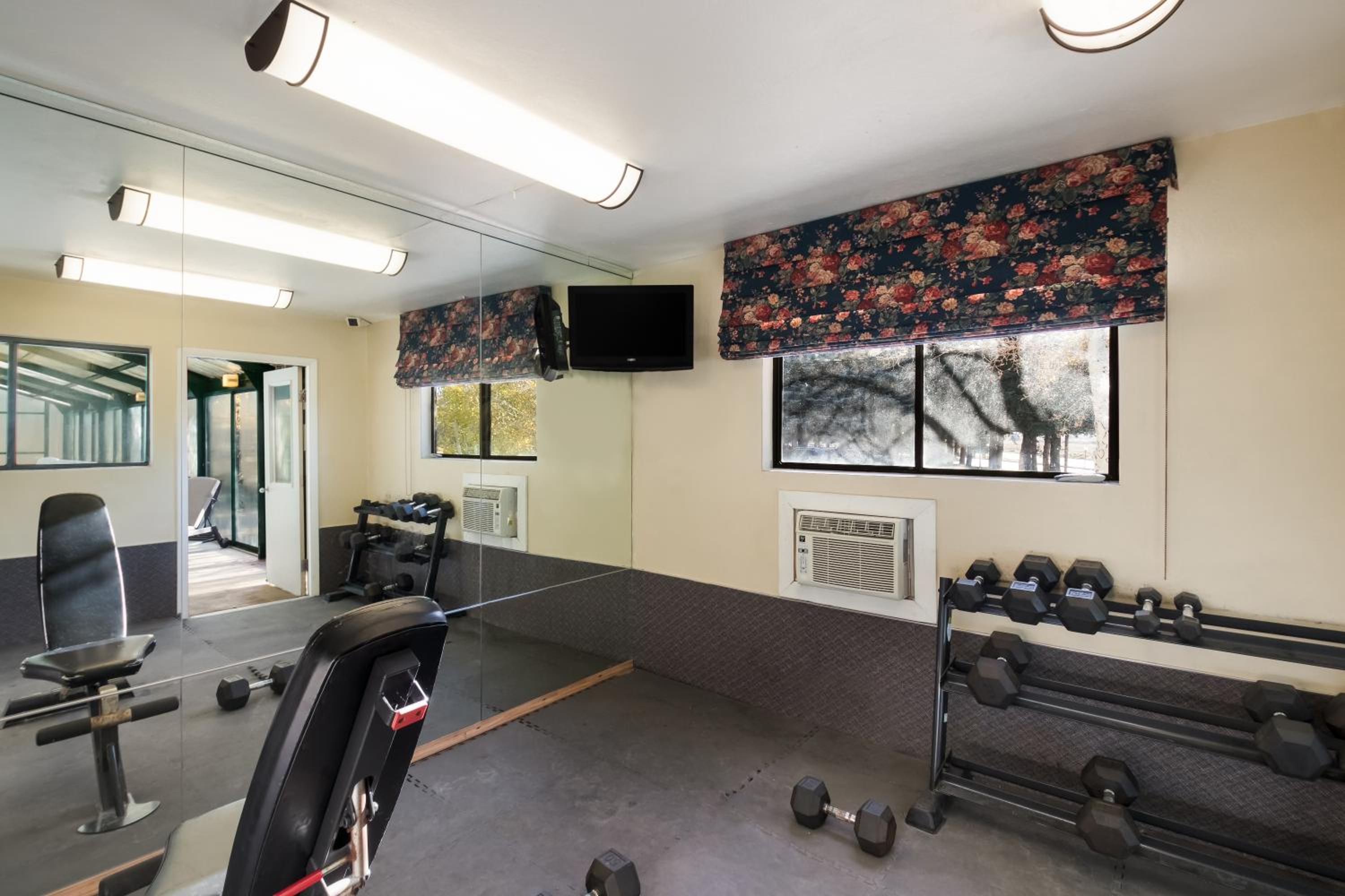 Gunnison Vacations - The Inn at Tomichi Village - Property Image 33