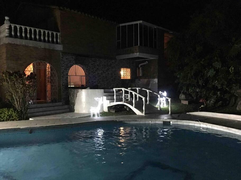 Hermosa Casa Campestre con Piscina y Jacuzzi