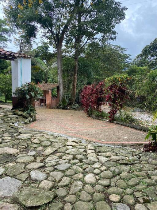Hermosa Casa Campestre con Piscina y Jacuzzi