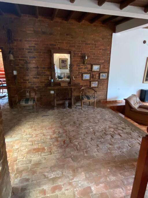 Hermosa Casa Campestre con Piscina y Jacuzzi
