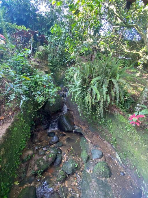 Hermosa Casa Campestre con Piscina y Jacuzzi