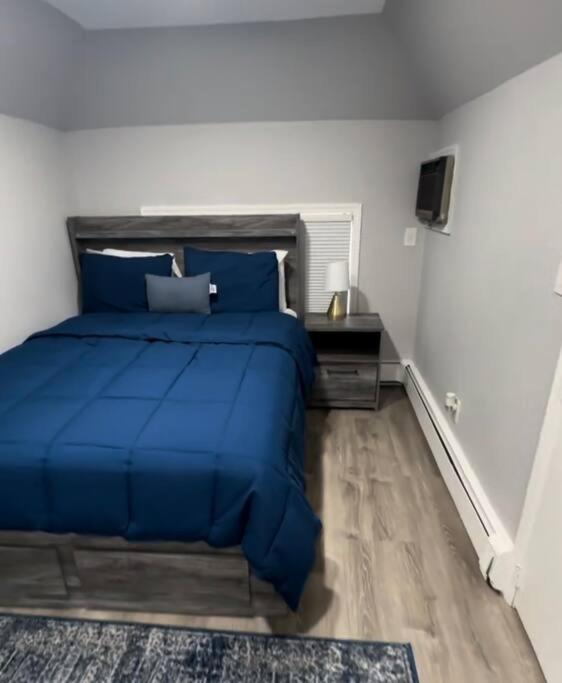 Cozy Studio with 1 Bed & Comfy Sofa Bed view 2