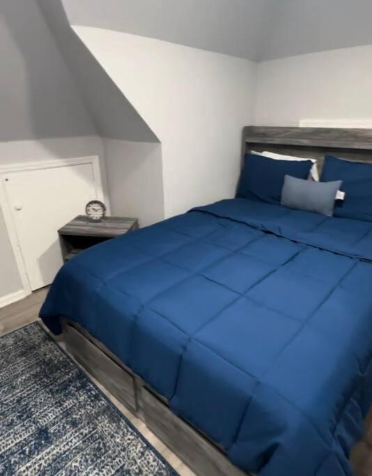Cozy Studio with 1 Bed & Comfy Sofa Bed view 3