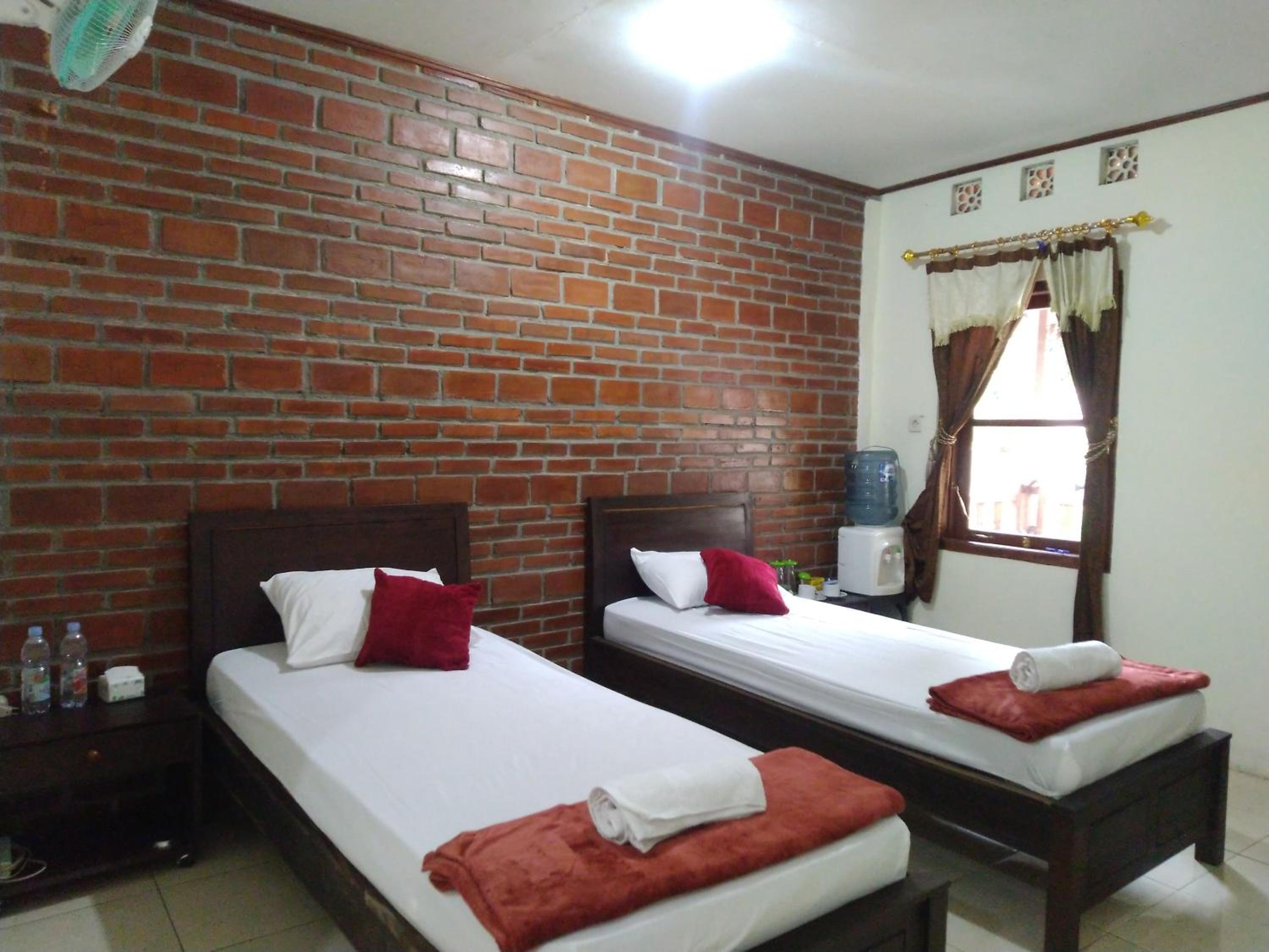 Penginapan Homestay Mudiyono Syari'ah view 5