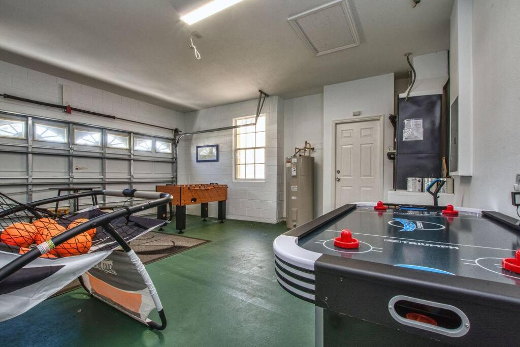 Pool Home in Famous Windsor Palms Resort 4 Miles to Disney, Free Resort Amenities view 4