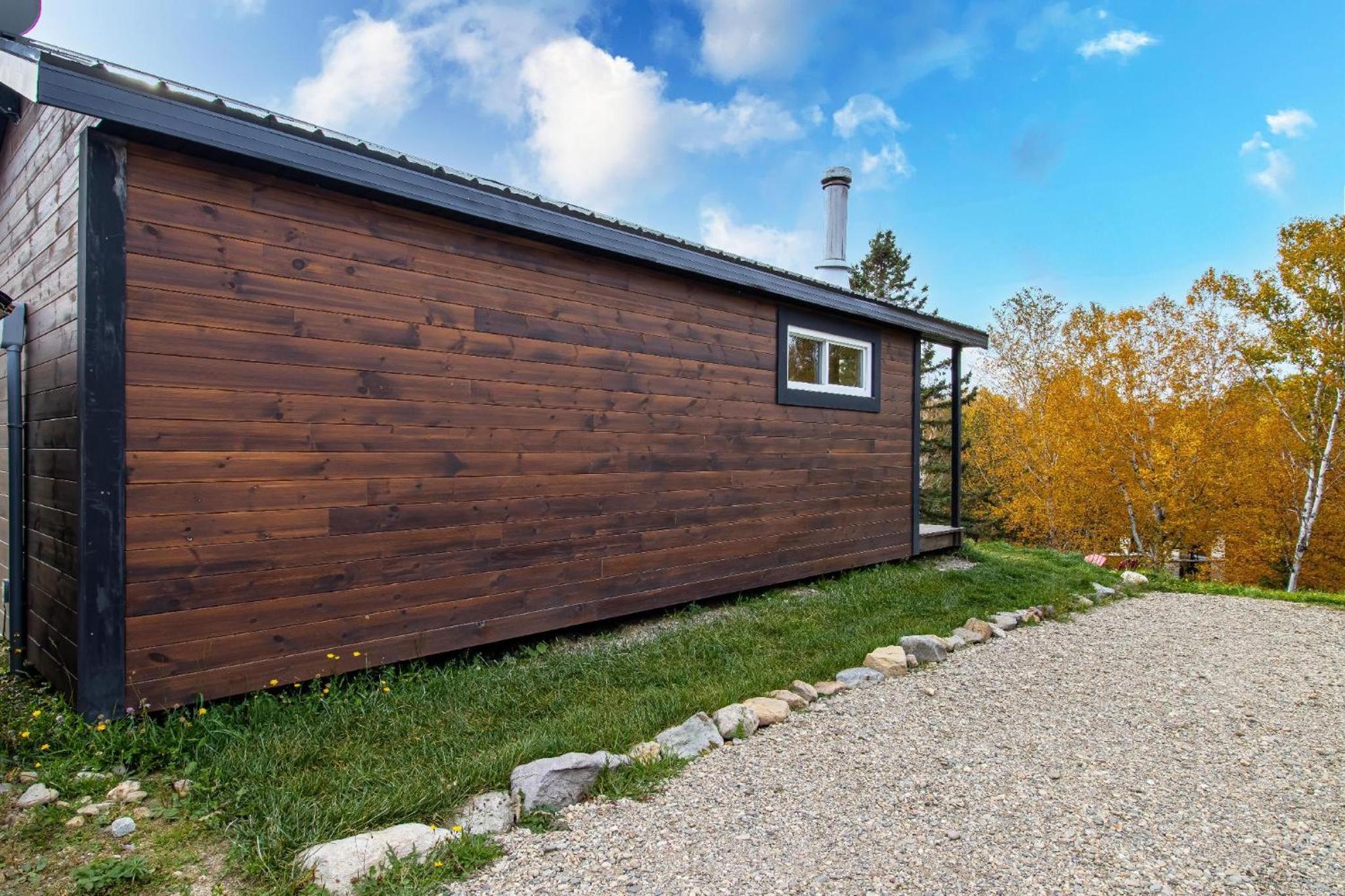 Chalet le Coyote Lac, Micro Ferme, Sentier Du Domaine, Vue Sur Les Monts, Idéal 2 4 Personnes