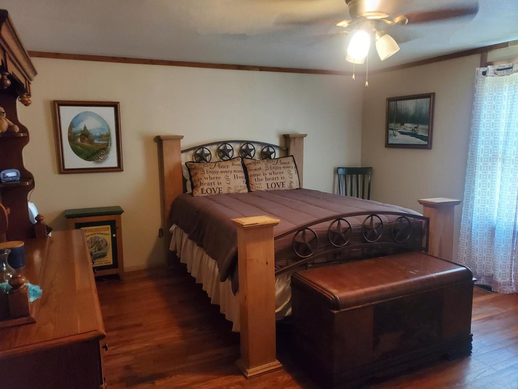 Kentucky Hills Country Cottage - Country Life