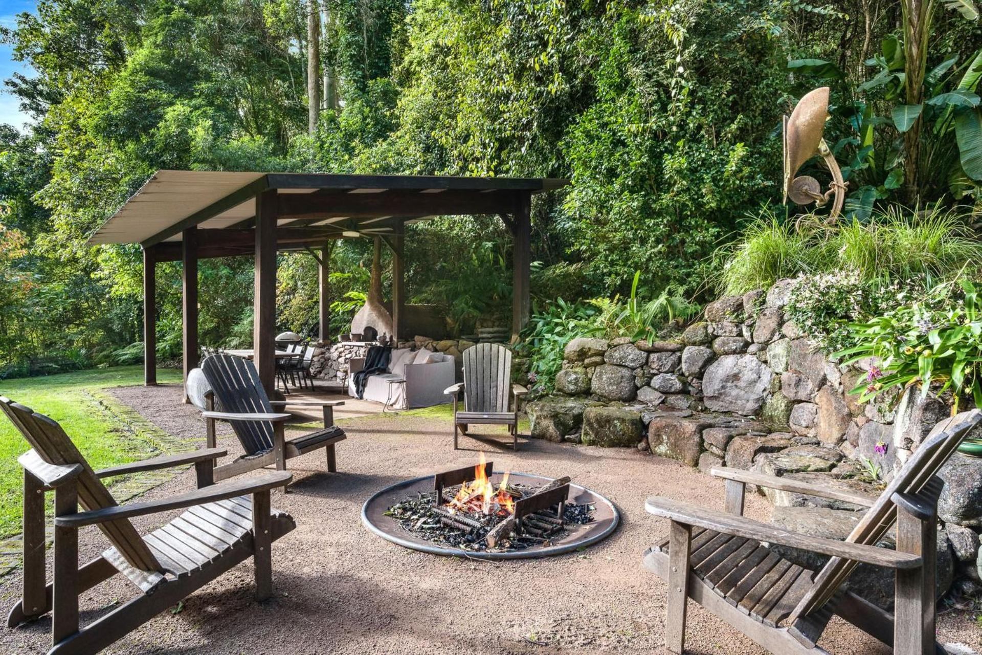 Lyra Kangaroo Valley