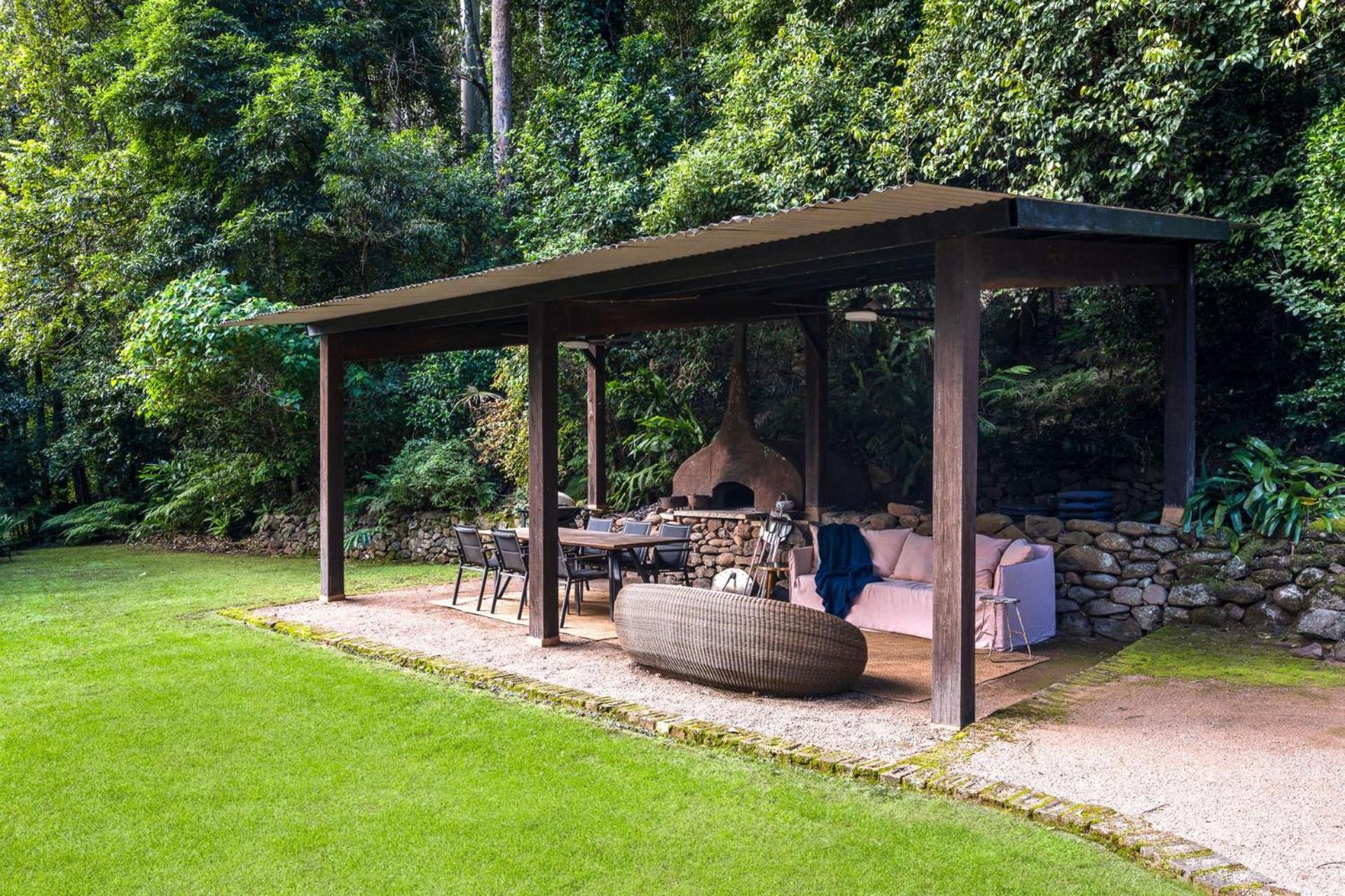Lyra Kangaroo Valley