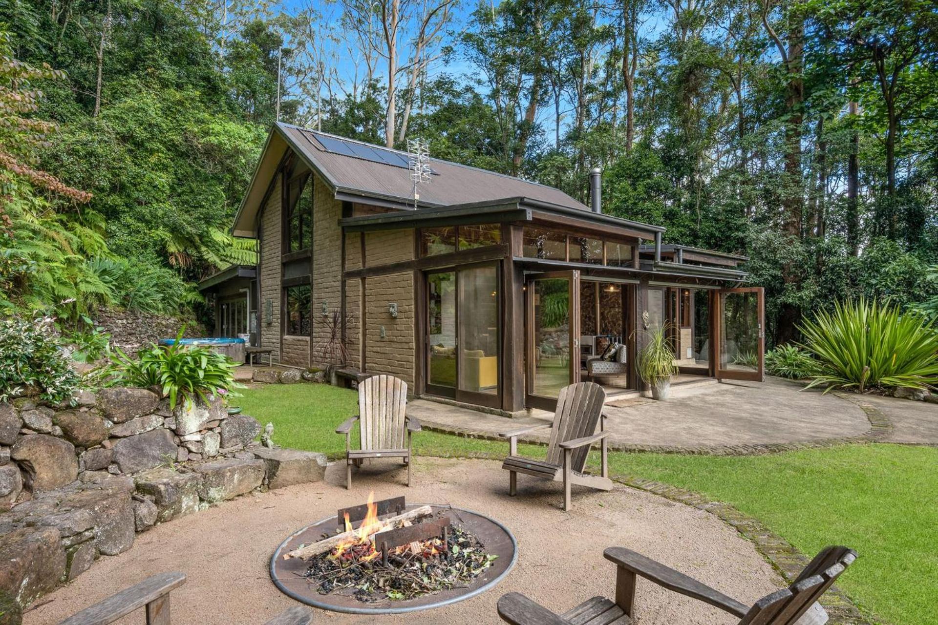 Lyra Kangaroo Valley