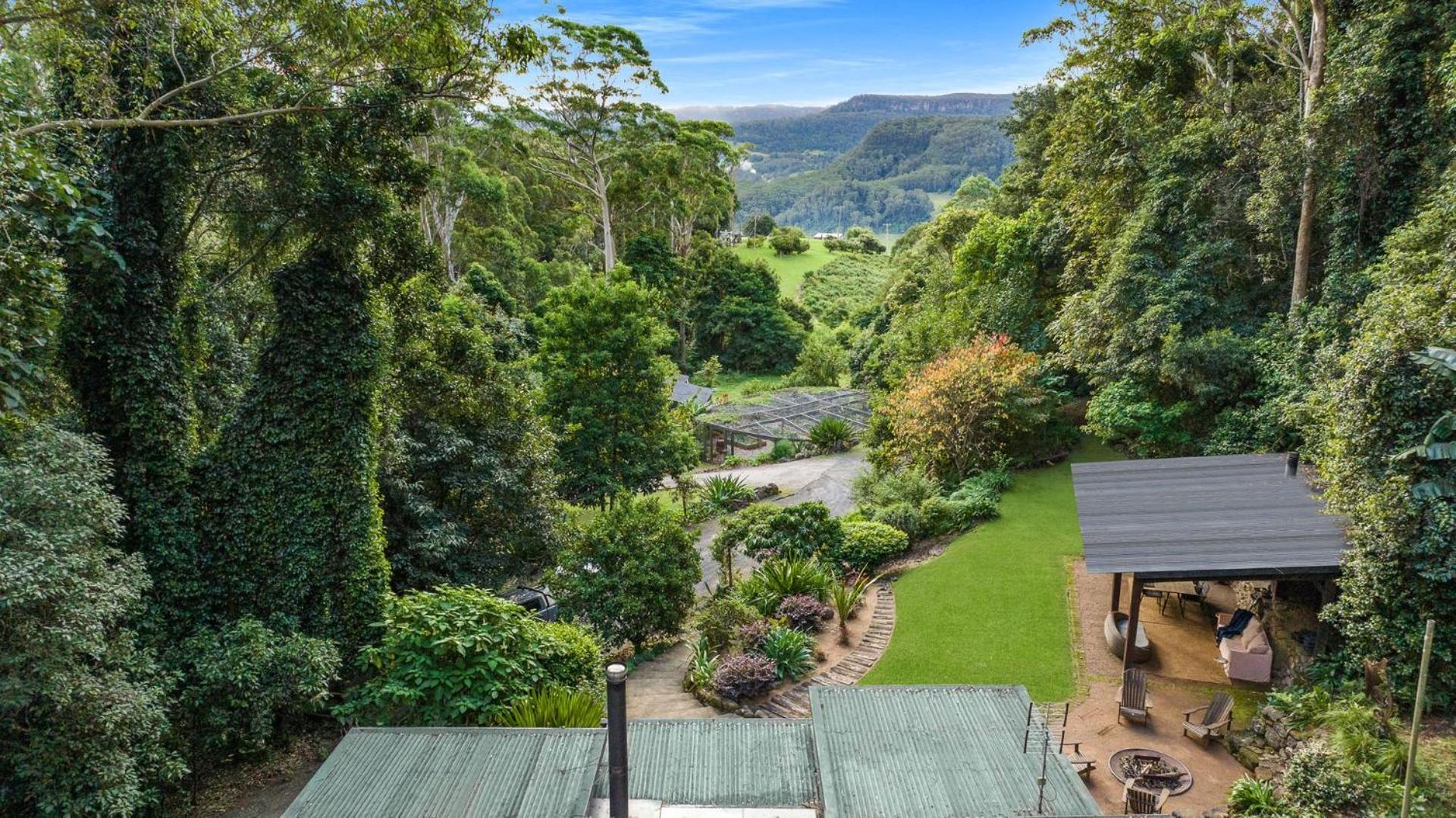 Lyra Kangaroo Valley