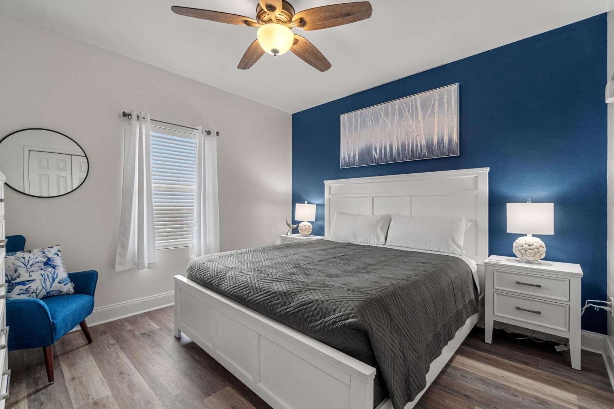 Beachy King at Laketown Wharf #812 by Nautical Properties view 4