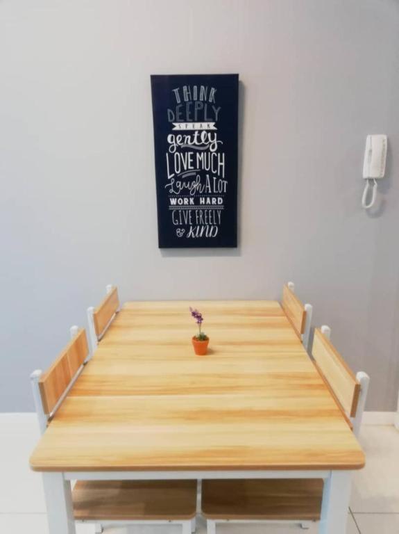 Blue Sky Apartment at Sutera Avenue 5-6 PAX photo 7
