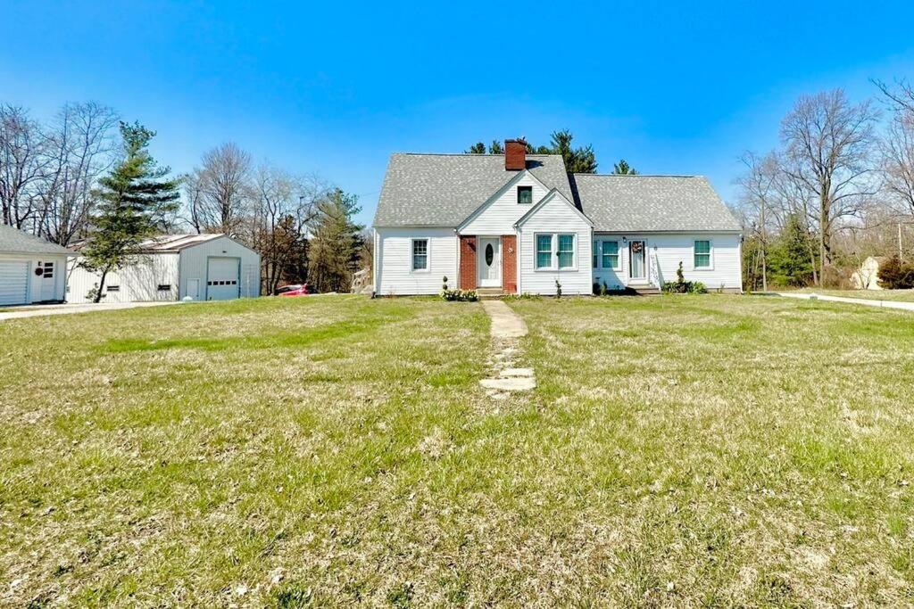 Bloomington Vacations - Trestle Creeks Original Farmhouse - Property Image 5