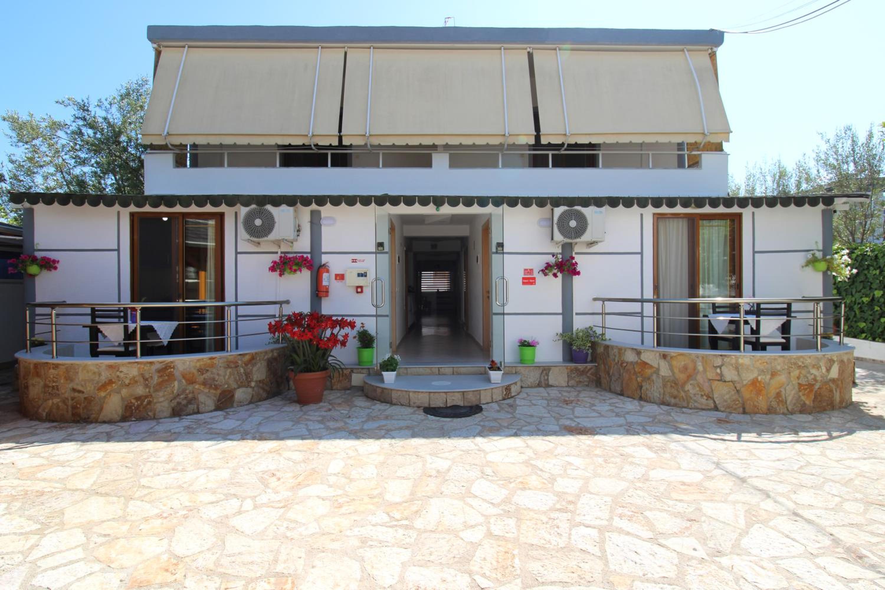 Vila Reni Risi