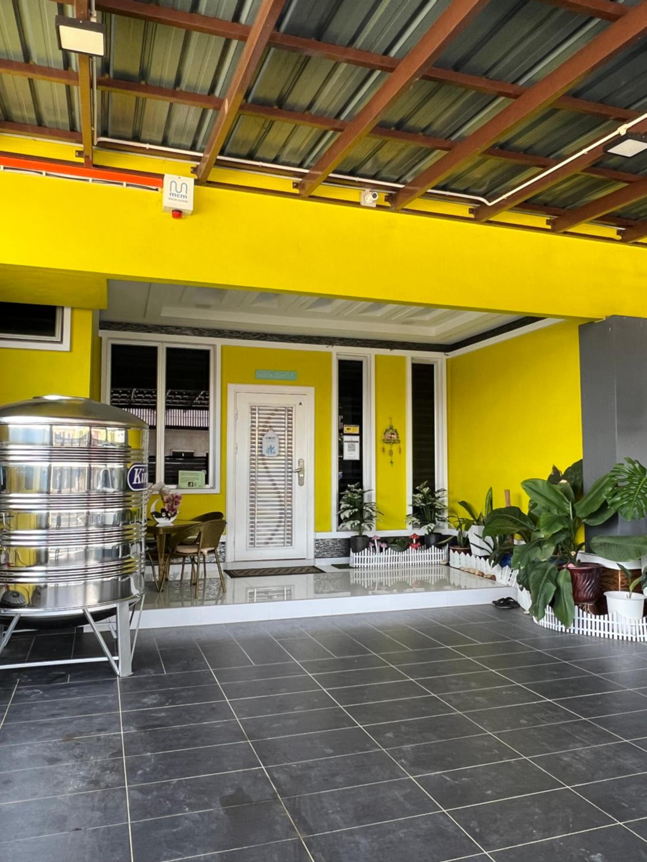 Auranad Guest House Tanah Merah Wifi-Netflix photo 6