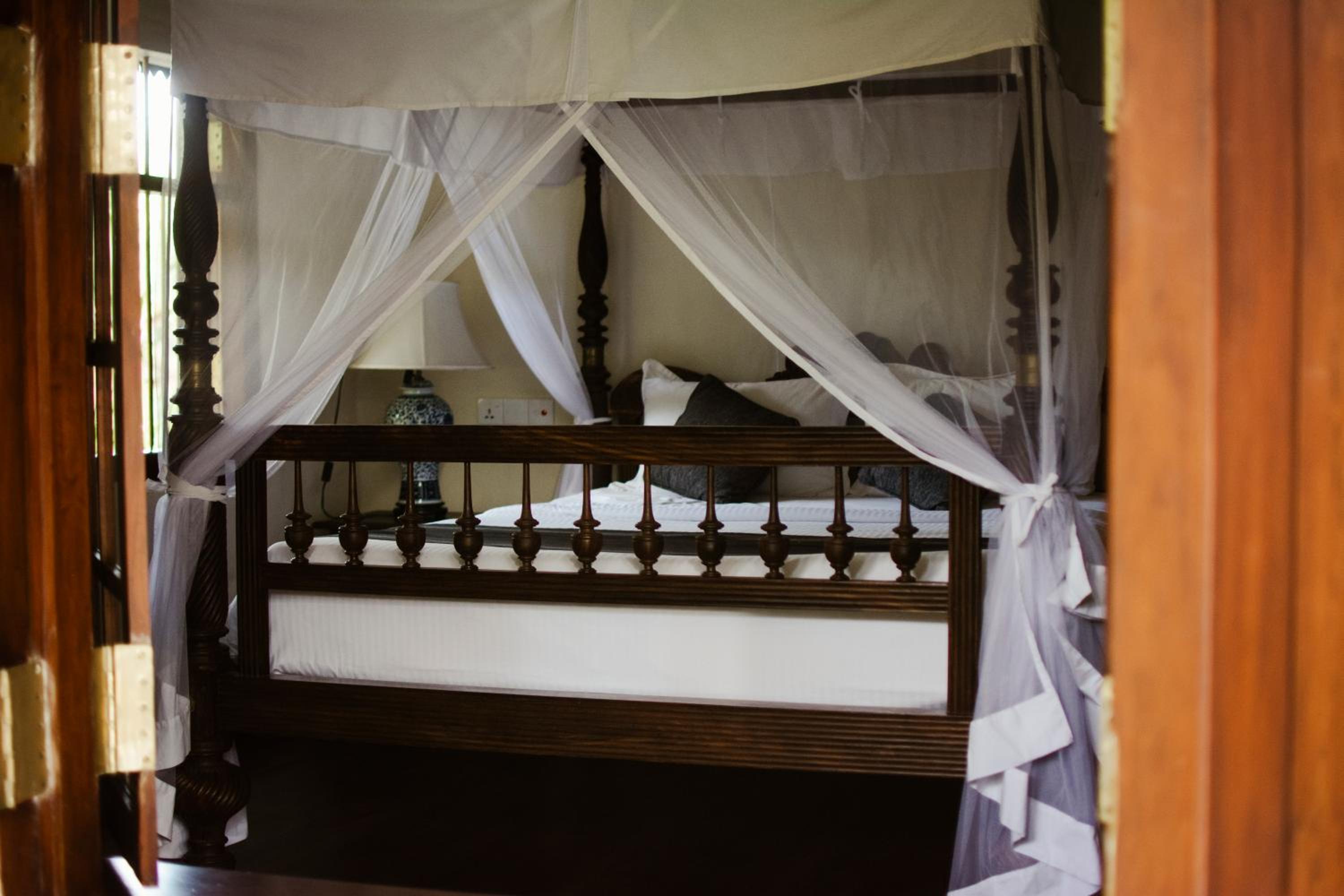 Heenatigala Walawwa - Free Shuttle to Our Private Beach