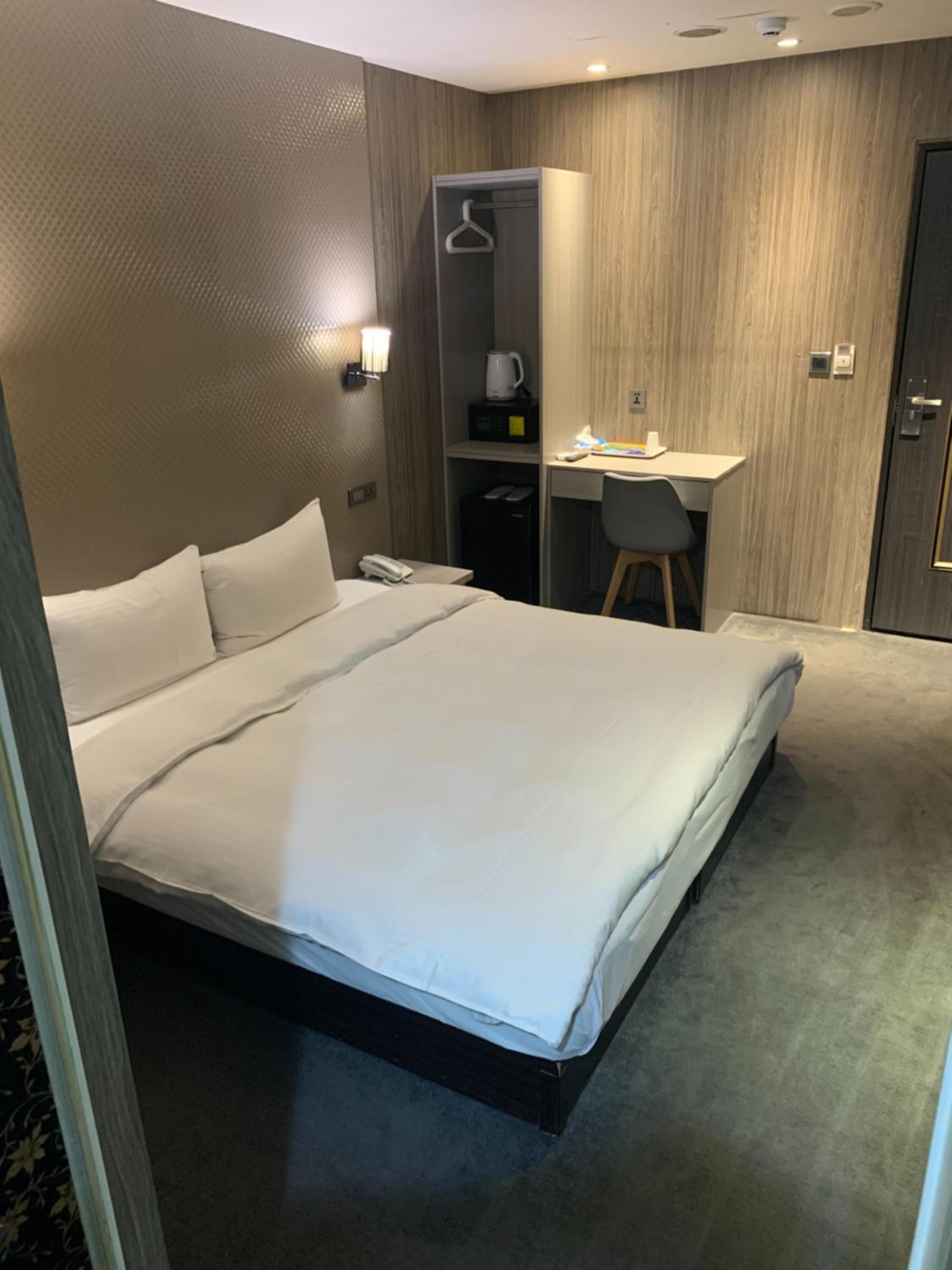 Meworld Hotel - Ximen