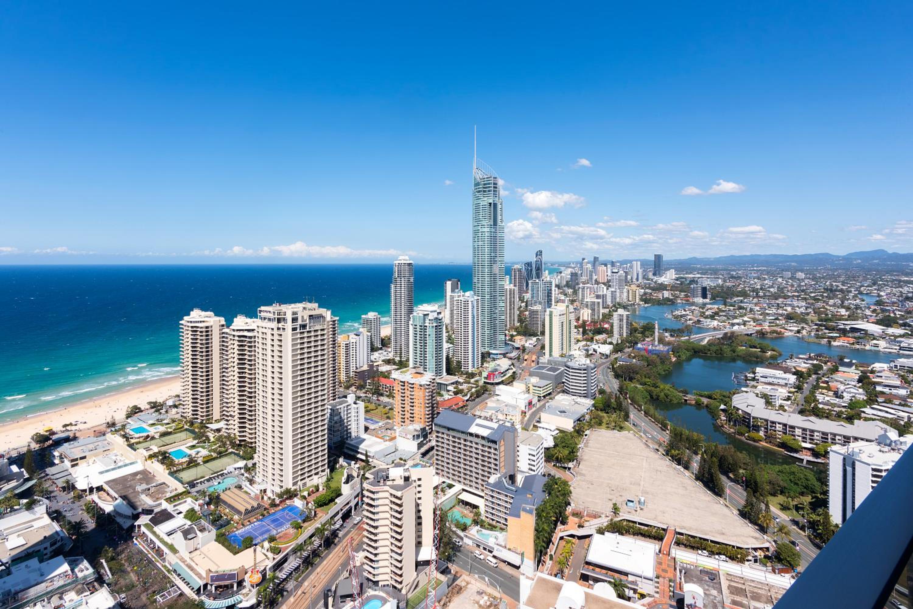 Circle on Cavill - Hosted by Coastal Letting Co.