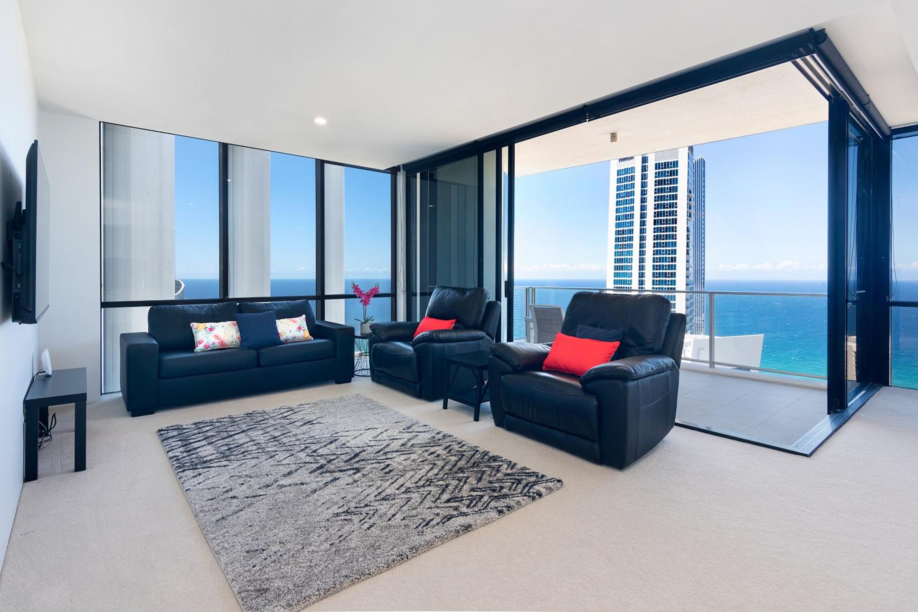 Circle on Cavill - Hosted by Coastal Letting Co.