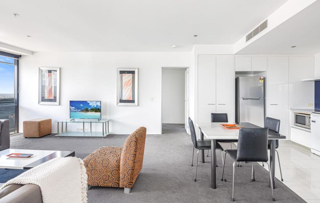 Circle on Cavill - Hosted by Coastal Letting Co.