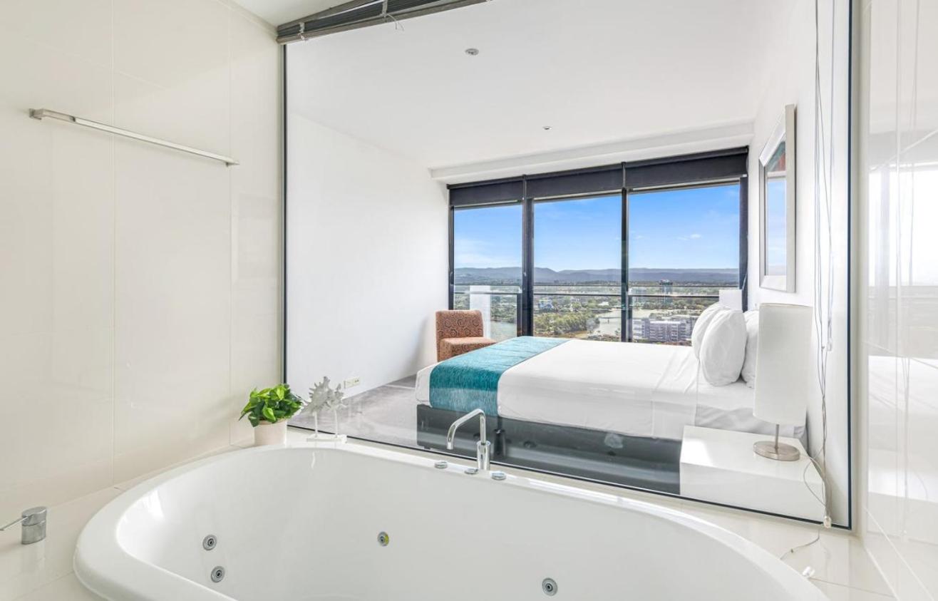 Circle on Cavill - Hosted by Coastal Letting Co.