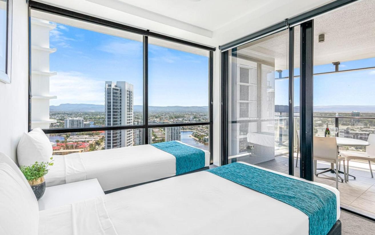 Circle on Cavill - Hosted by Coastal Letting Co.