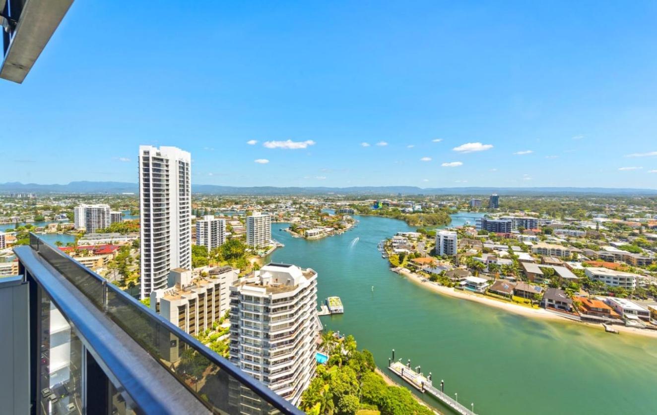 Circle on Cavill - Hosted by Coastal Letting Co.