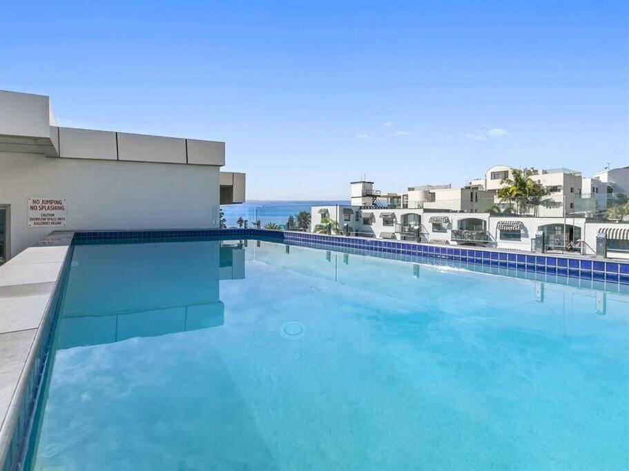 Elysee Beachside Apartments Alexandra Headland