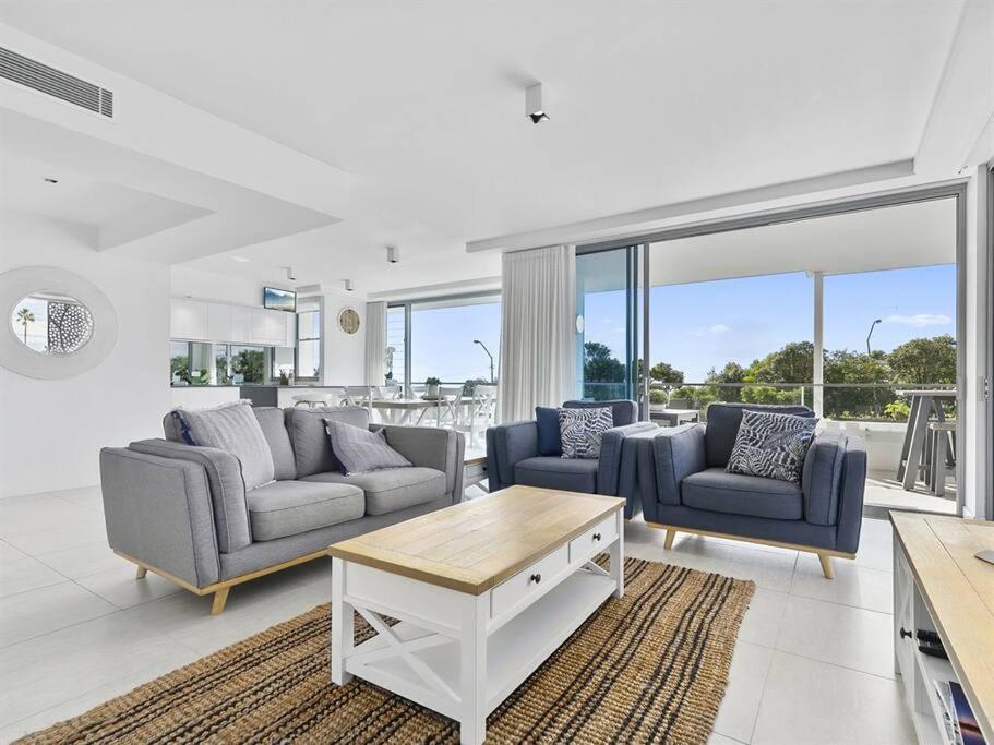 Elysee Beachside Apartments Alexandra Headland