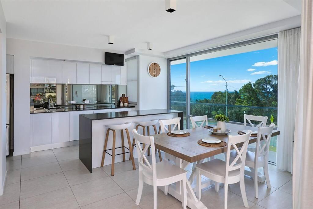 Elysee Beachside Apartments Alexandra Headland