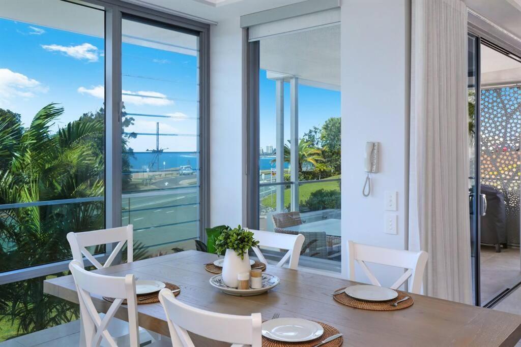 Elysee Beachside Apartments Alexandra Headland