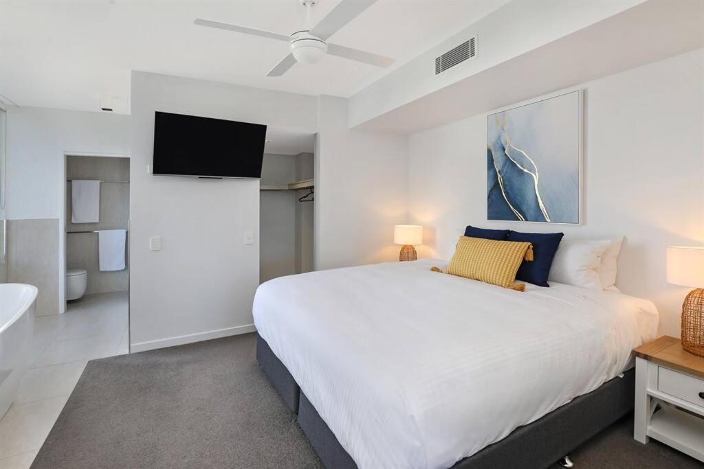 Elysee Beachside Apartments Alexandra Headland