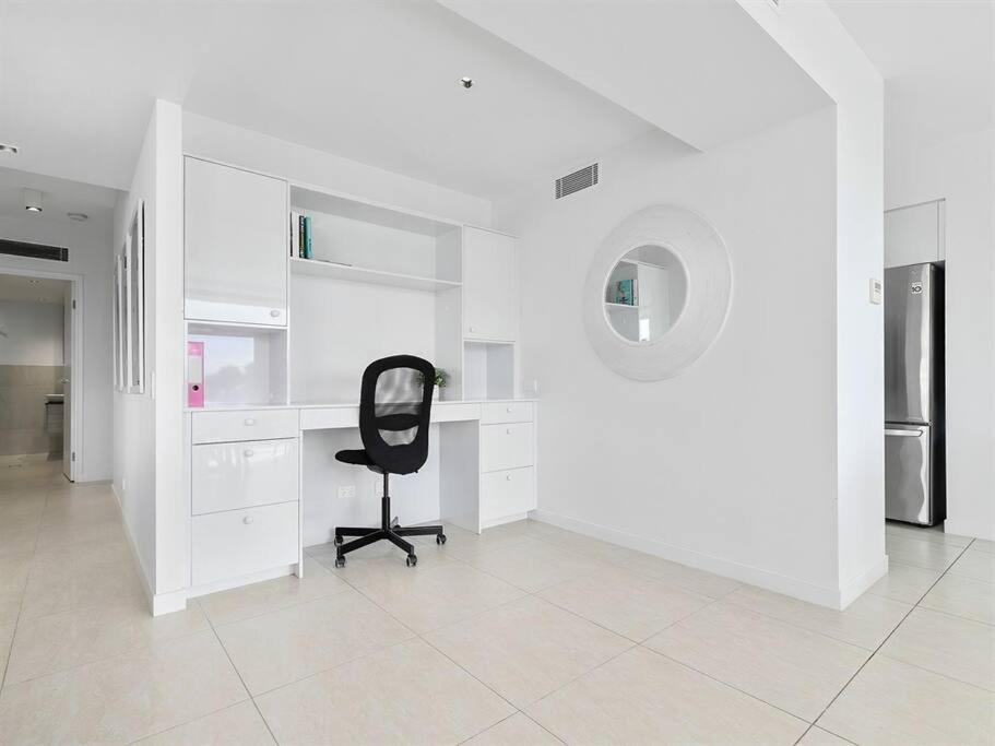 Elysee Beachside Apartments Alexandra Headland