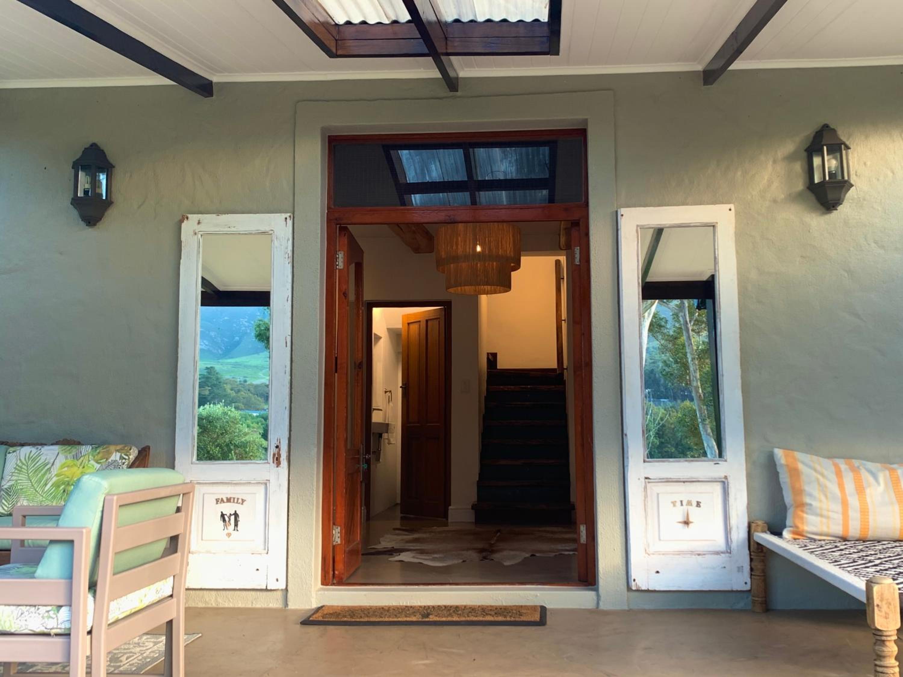 The Guardian Hermanus Luxury Self-Catering Hemel en Aarde Valley view 3