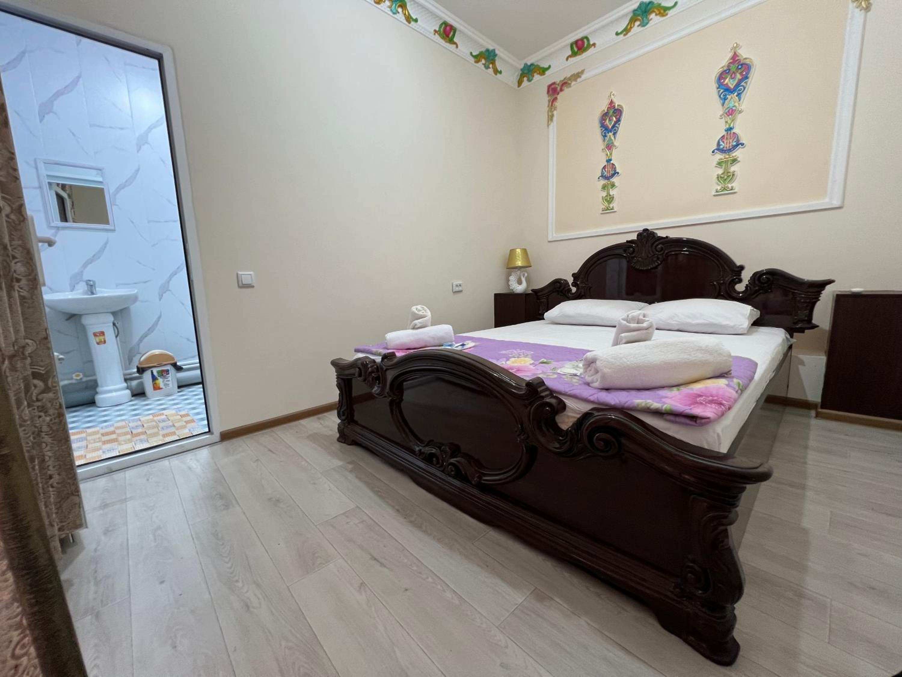 Shaxruza Shahzoda Guest House