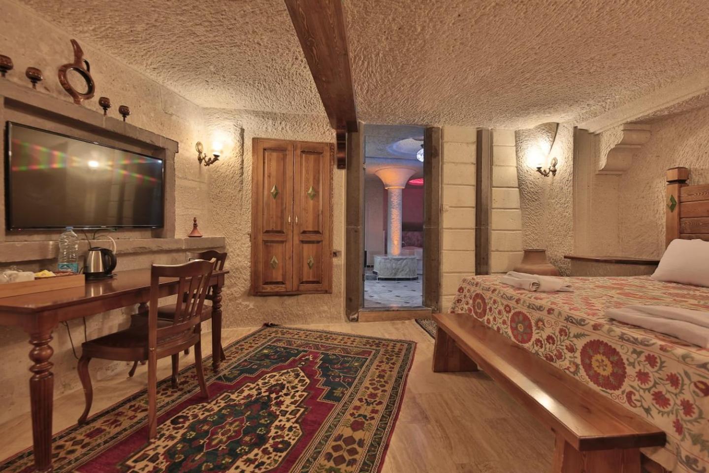 Local Cave House Hotel - Image 160