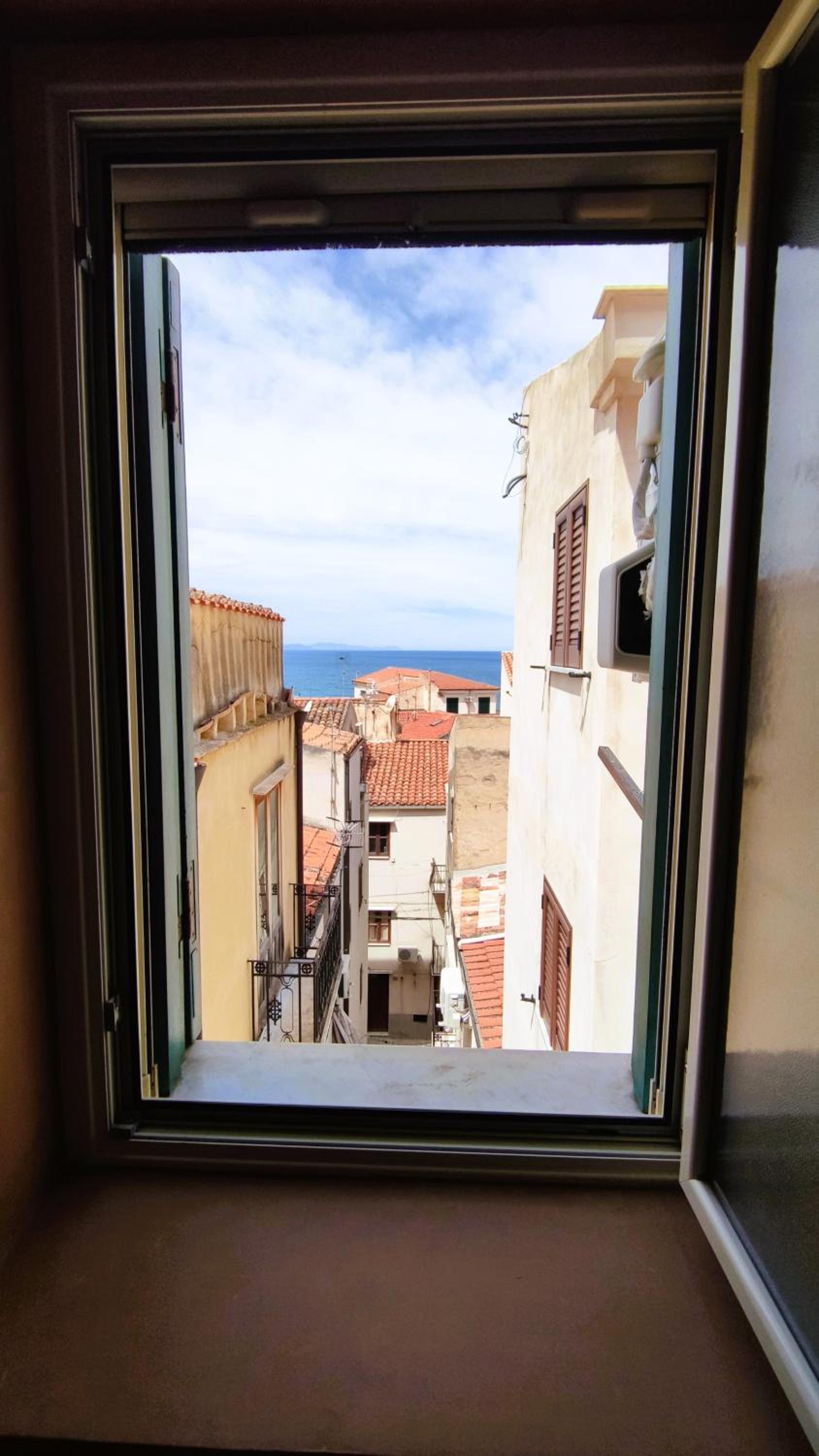 The Artist's House view 5
