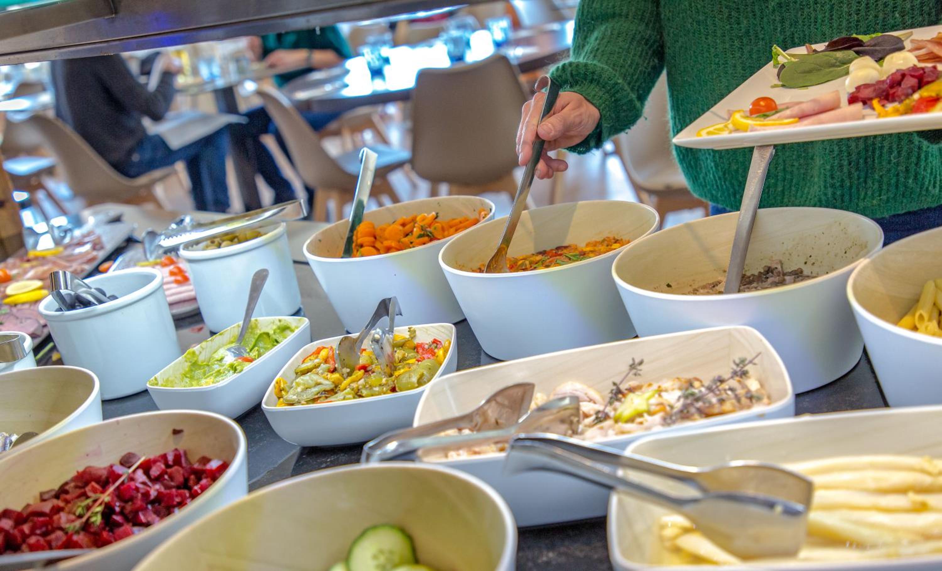 breakfast buffet