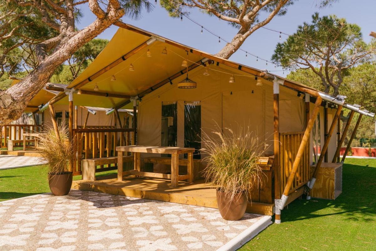 Camping Playa La Bota view 3