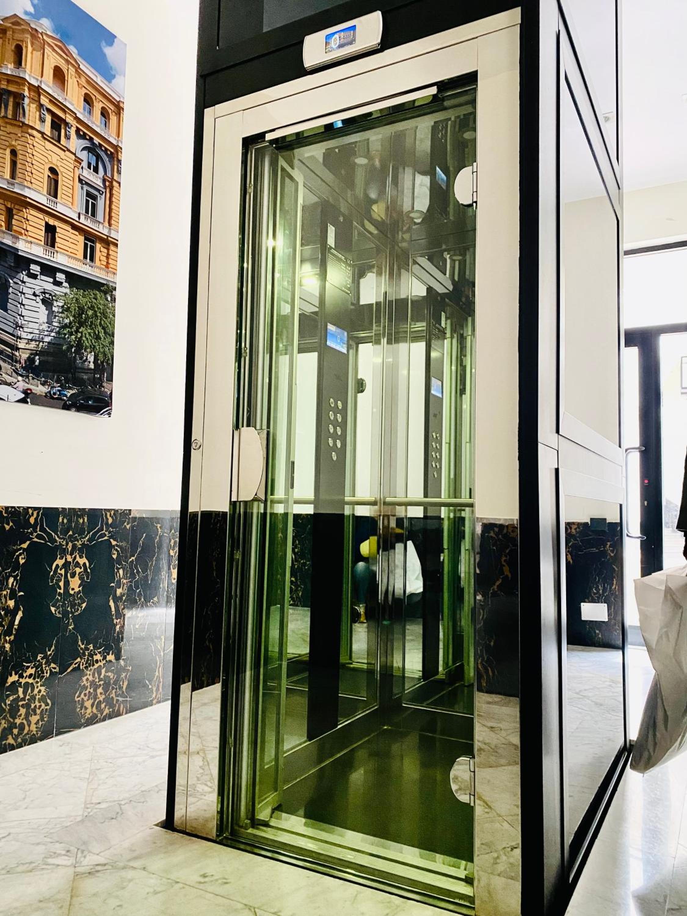 PIAZZA AMORE NAPOLI LUXURY APARTMENT nel cuore di Napoli