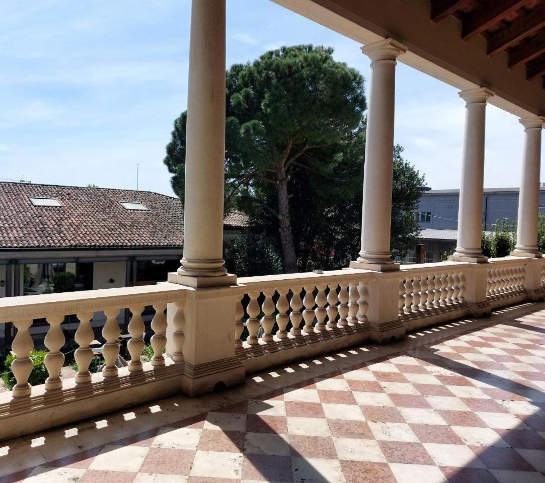 La Loggia Vicenza view 4