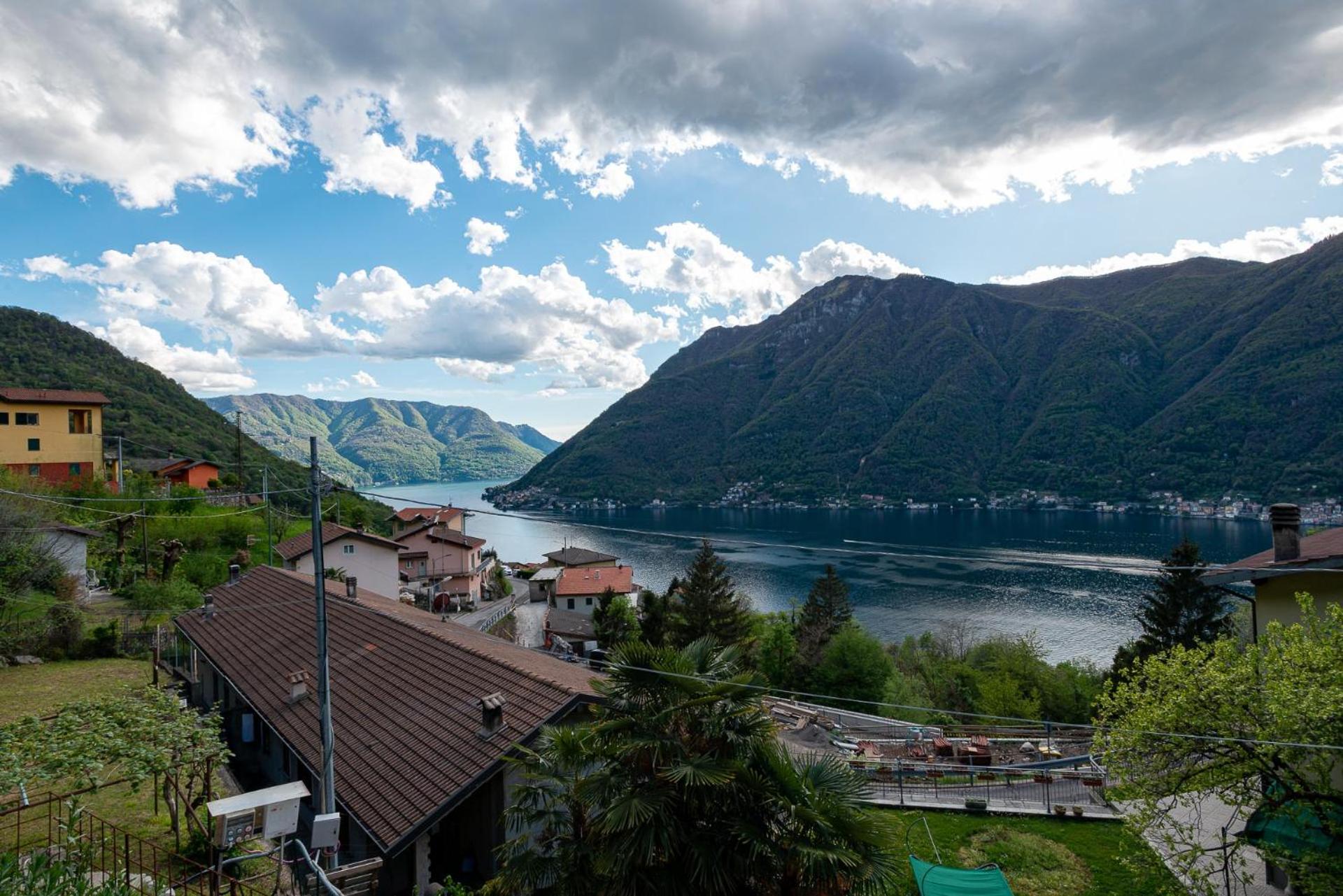Appartamento Dany Con Vista Lago by Holiday Solutions view 4