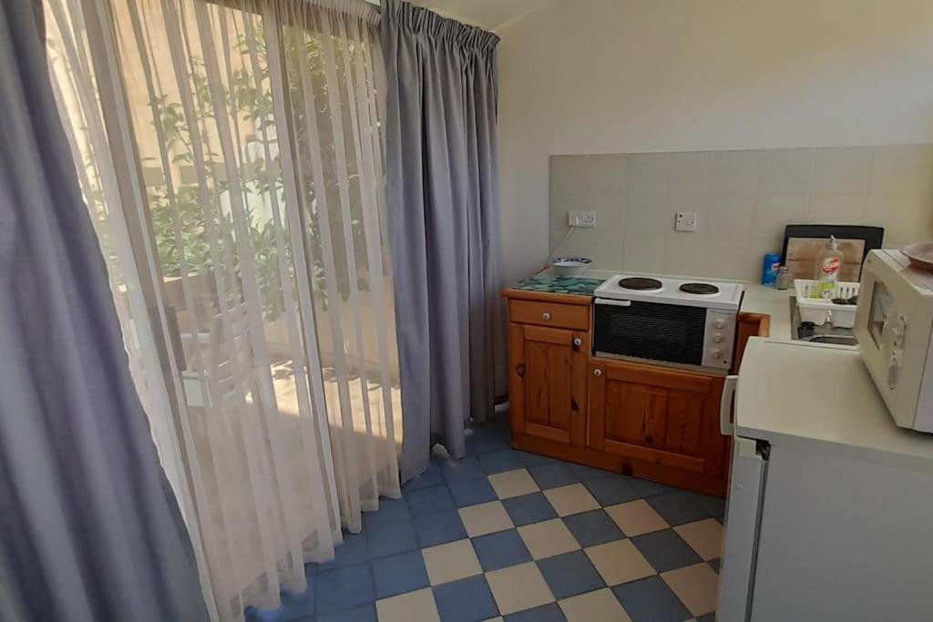Villa Bronja Superior Airconditioned Studio apartment in Xlendi view 3